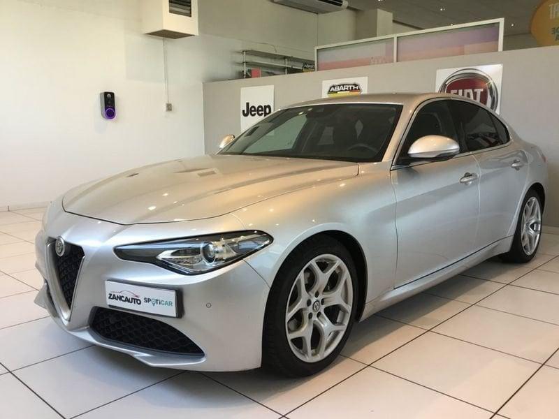Alfa Romeo Giulia 2.2 T-Diesel 180CV AT8 Super Q2 - PACK PERFORMANCE