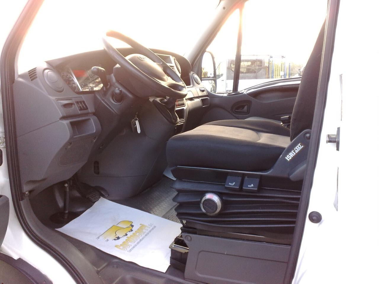 Iveco Daily 35c17 3000cc CENTINATO - 2011