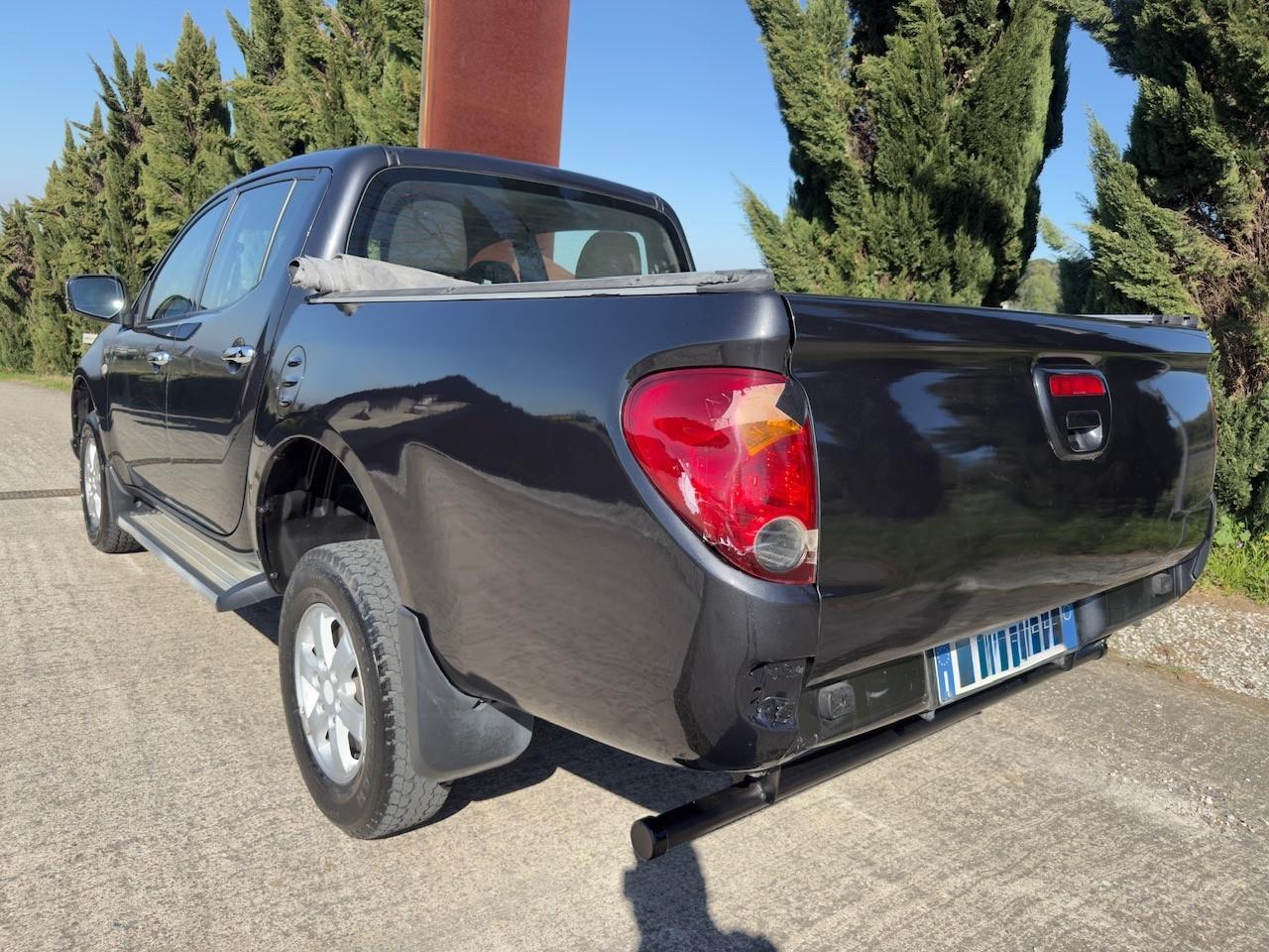 Mitsubishi L200 2.5 DI-D/178CV CC Intense Tender Chassis Fleet