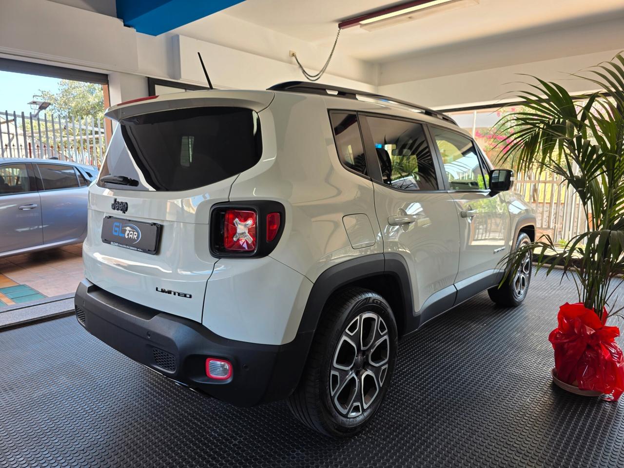 Jeep Renegade 1.6Mjt 120cv 2015 99000km finanz