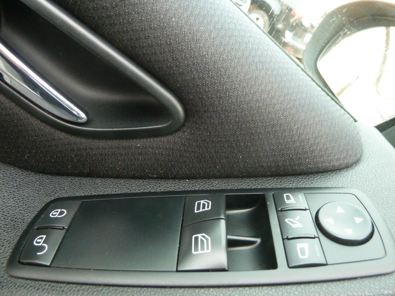 Mercedes-benz A 150 benzina Ok Neopatentati