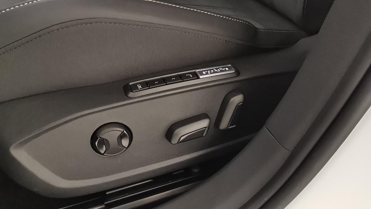 VOLKSWAGEN Golf VIII 2024 - Golf 1.5 tsi ehybrid Style 204cv dsg