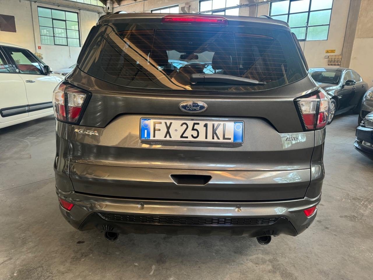 Ford Kuga 2.0 TDCI 150 CV S&S 4WD Powershift ST-Line