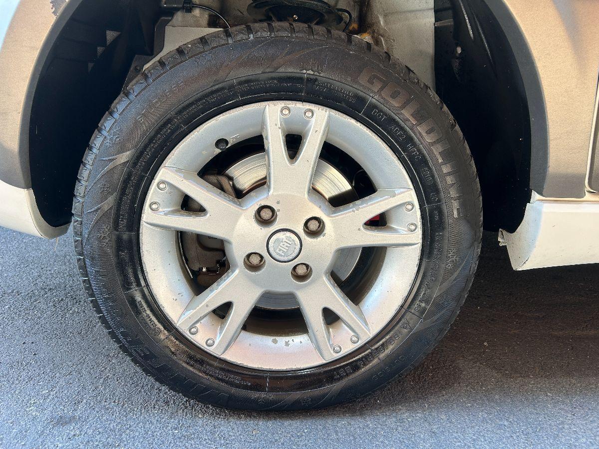 FIAT - Panda - 1.3 MJT 16V DPF 4x4 Cross TETTO