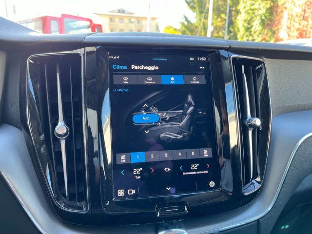 VOLVO XC60 B4 (d) automatico Core