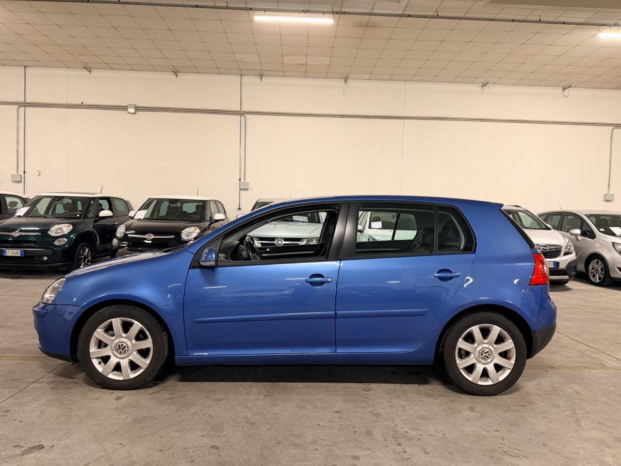 Volkswagen Golf 1.6 16V FSI 5p. Sportline