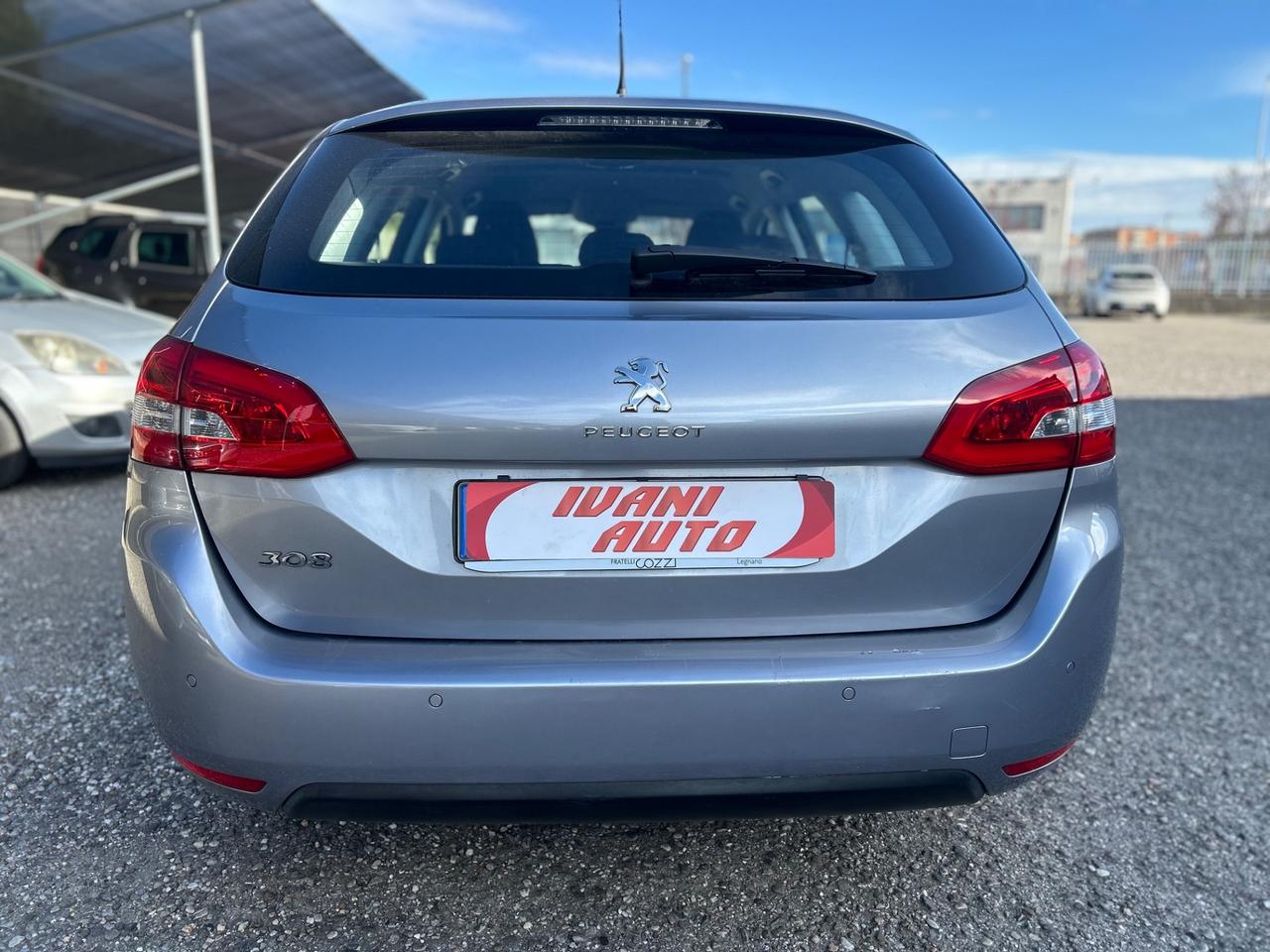 Peugeot 308 BlueHDi 120 IN ARRIVO