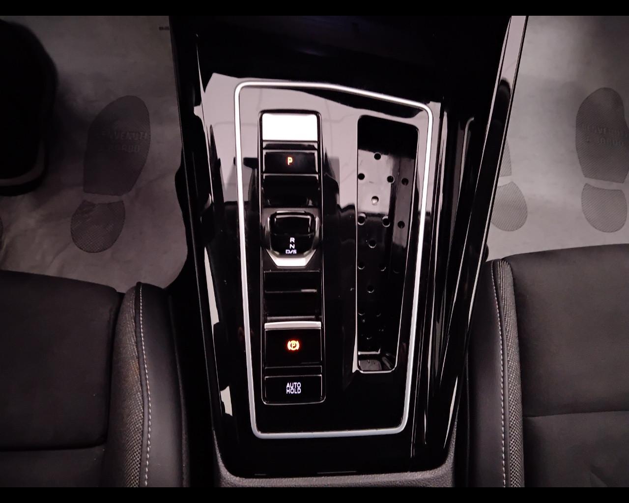 VOLKSWAGEN Golf VIII 2024 - Golf 2.0 tdi Style 150cv dsg