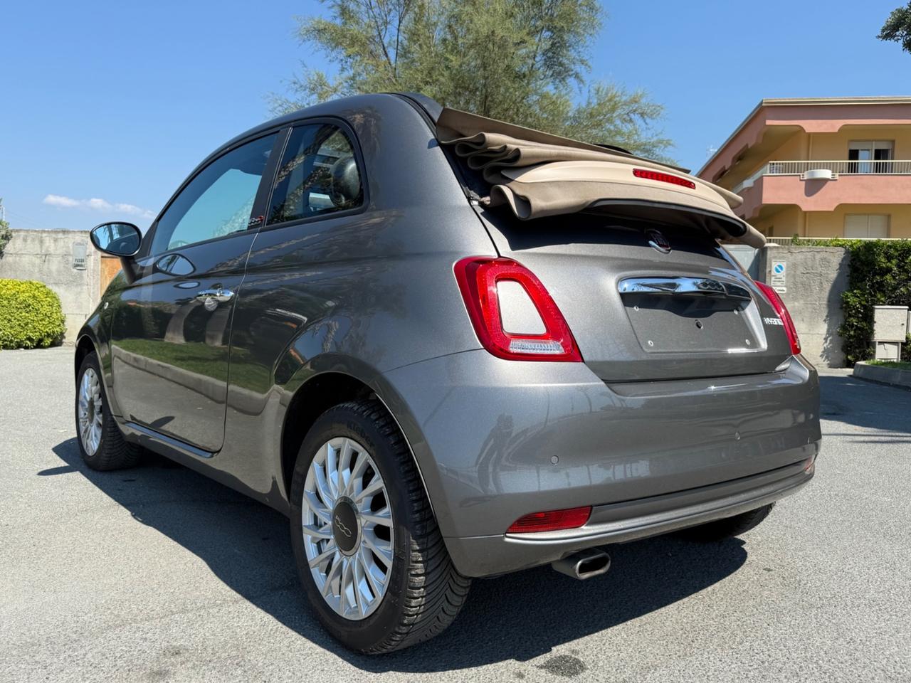 Fiat 500 C 1.0 Hybrid Lounge