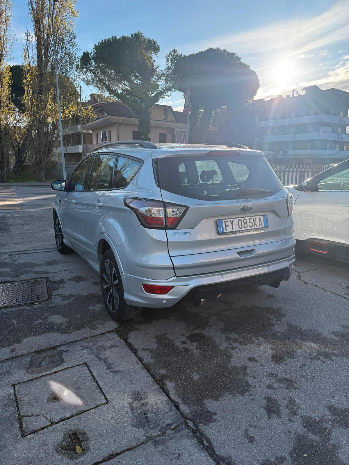 Ford Kuga 1.5 EcoBoost 120 CV S&S 2WD ST-Line NESSUN VINCOLO