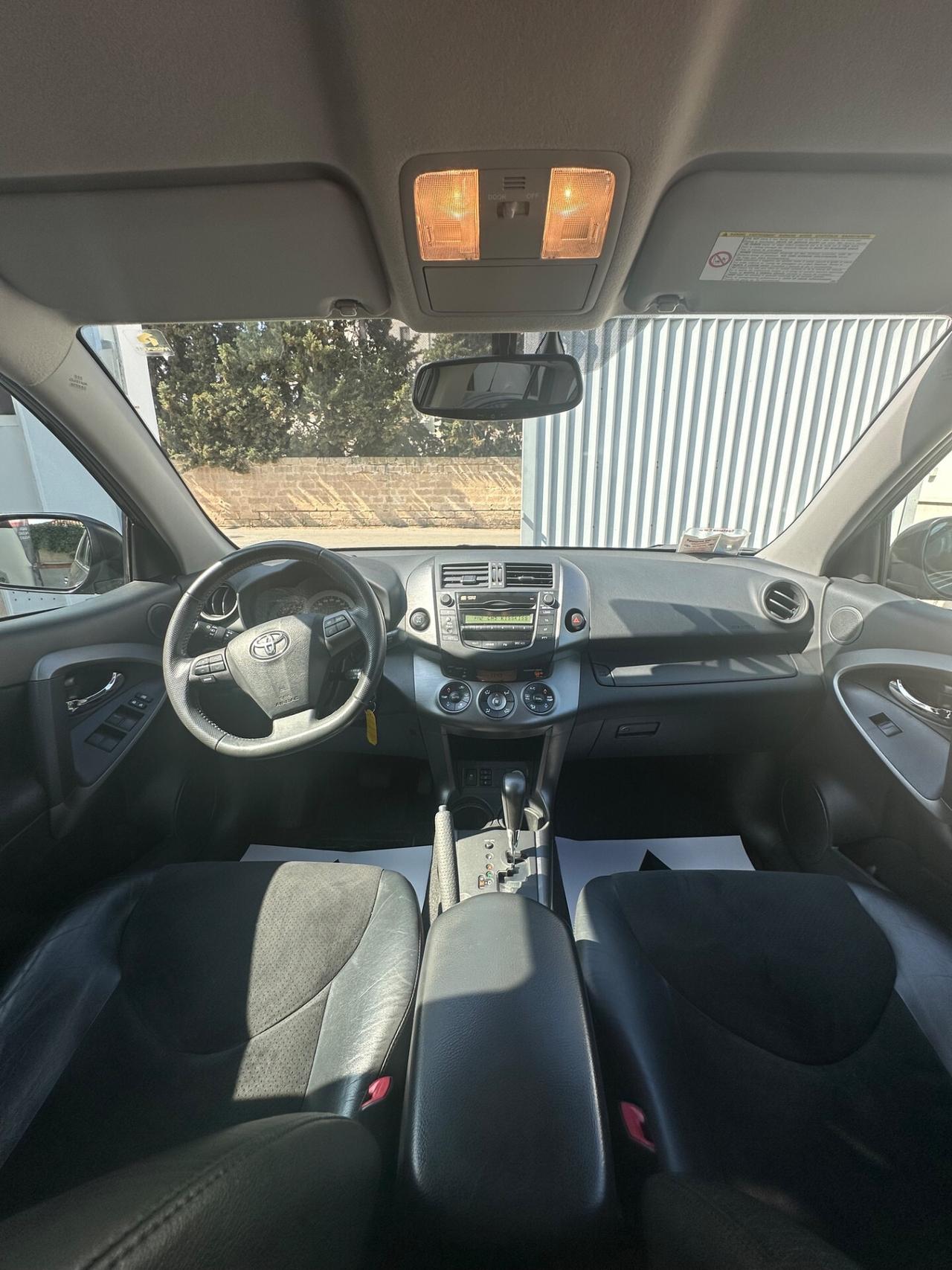 Toyota RAV 4 RAV4 Crossover 2.2 D-Cat A/T 150 CV Executive