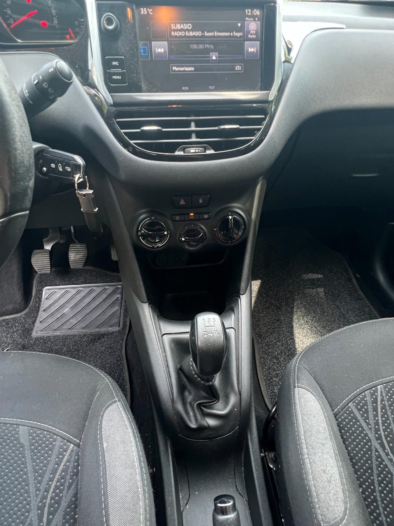 Peugeot 208 1.4 HDi 68 CV 5 porte Allure