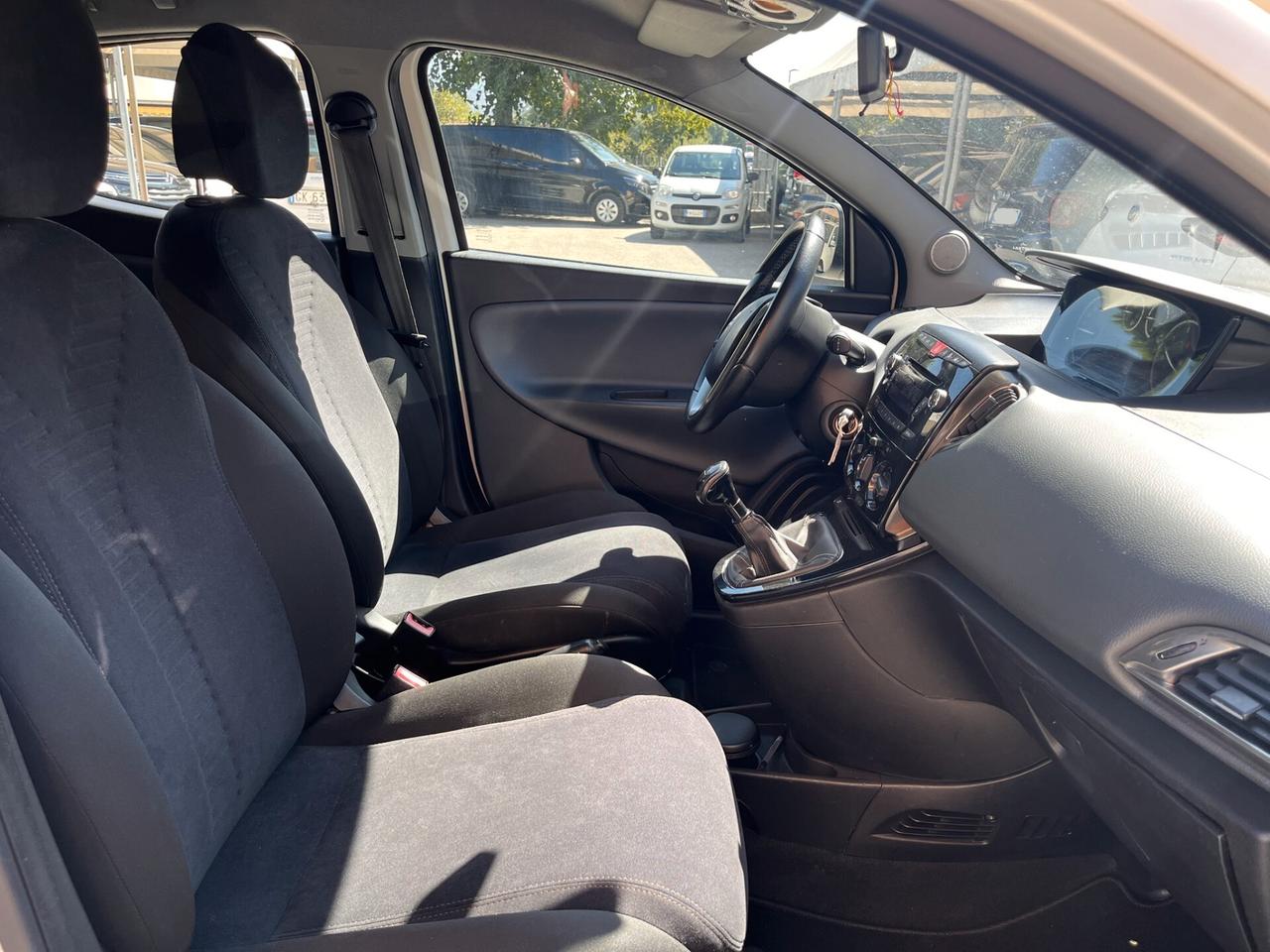 Lancia Ypsilon 1.3 MJT 16V 95 CV 5 porte S&S Gold