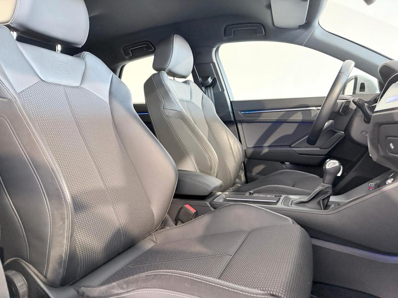 Q3 SPB 40 TDI 200 CV 3X S-LINE QUATTRO IPER-FULL IVA ESPOSTA