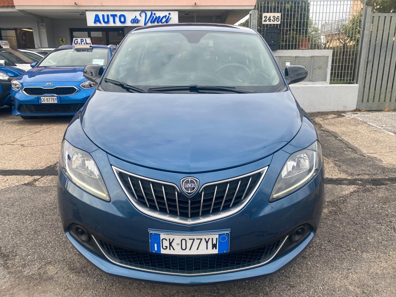 LANCIA Ypsilon 1.0 Hybrid 70Cv 5posti Silver