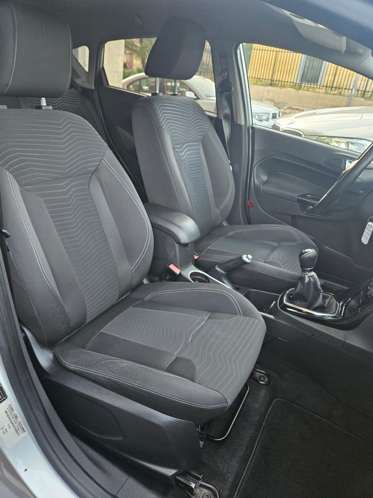 Ford Fiesta 5p. 1.4 BENZ/GPL Titanium 95cv