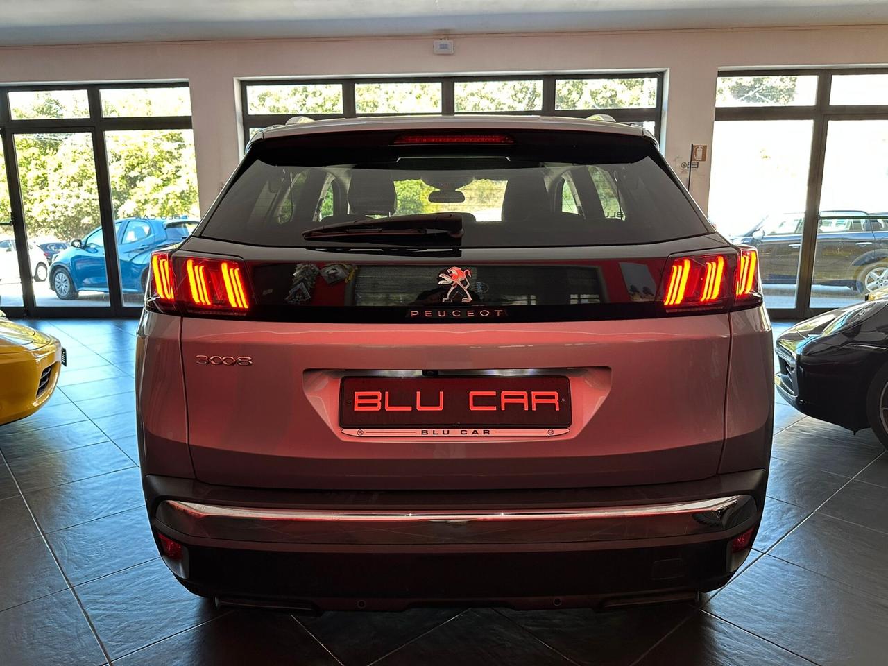 PEUGEOT 3008 1.5HDI ALLURE EAT8 130cv