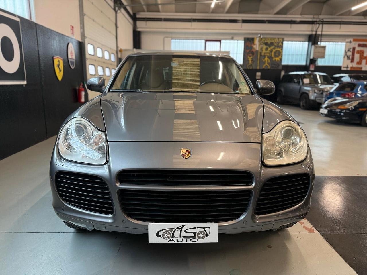 Porsche Cayenne 4.5 Turbo asi