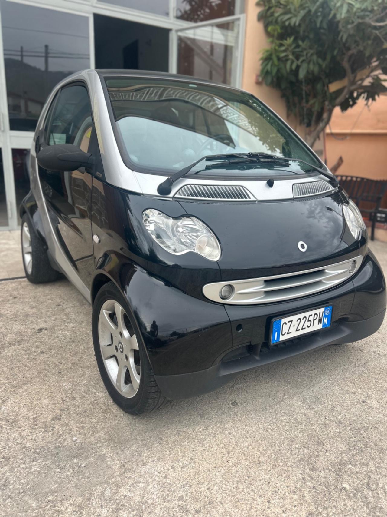 Smart ForTwo 700 coupé pure (45 kW)