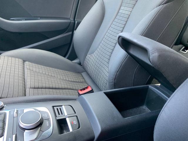 AUDI A3 SPB 30 g-tron S tronic Sport