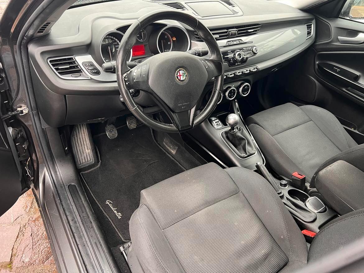 Alfa Romeo Giulietta 1.6 JTDm-2 105 CV Exclusive