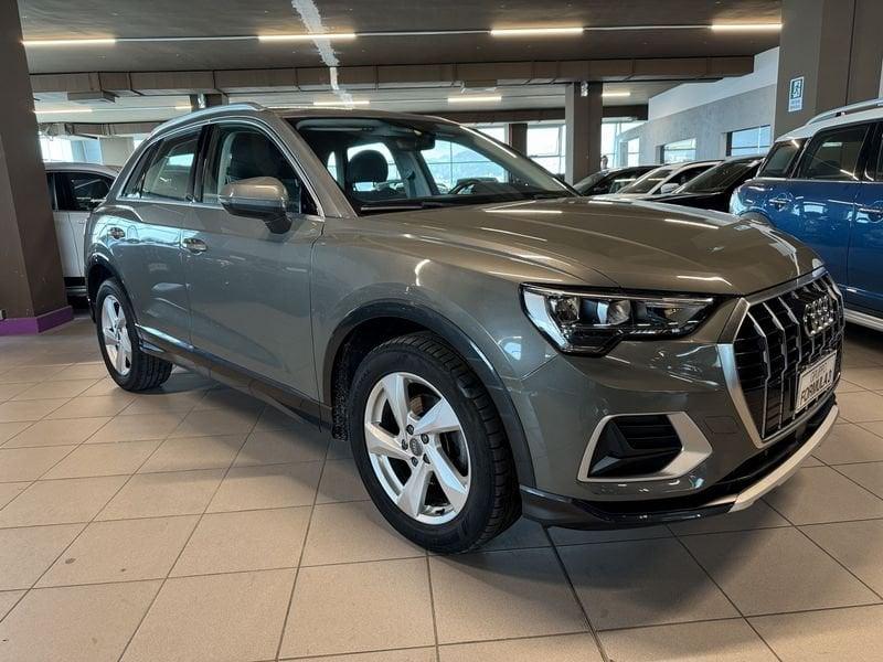 Audi Q3 35 TDI S tronic Business Advanced