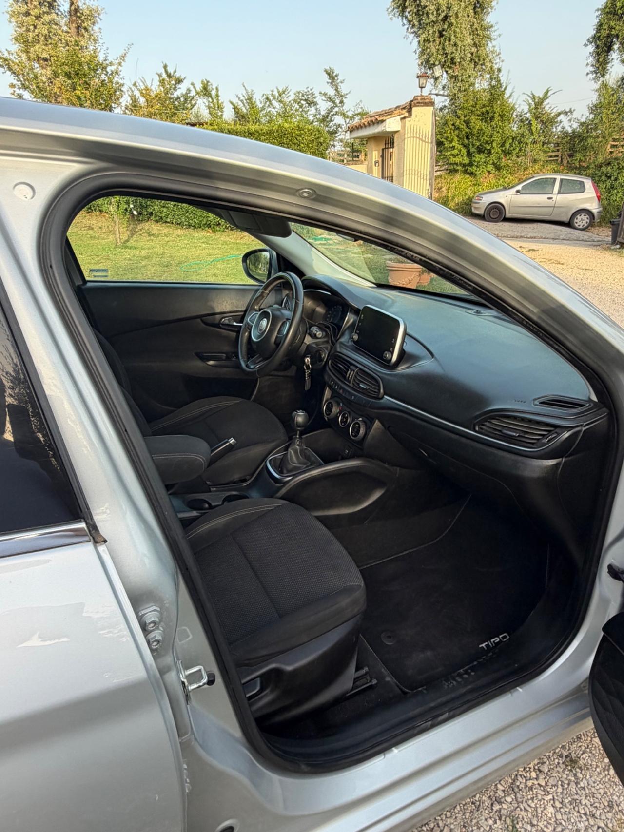 Fiat Tipo 1.6 Mjt S&S 5 porte Lounge