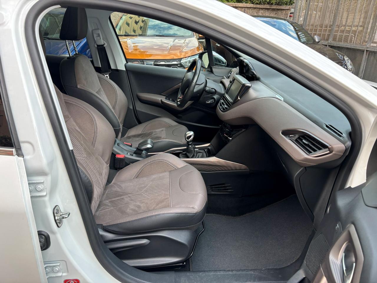 Peugeot 2008 BlueHDi 120 S&S Black Matt Limited Edition EURO 6