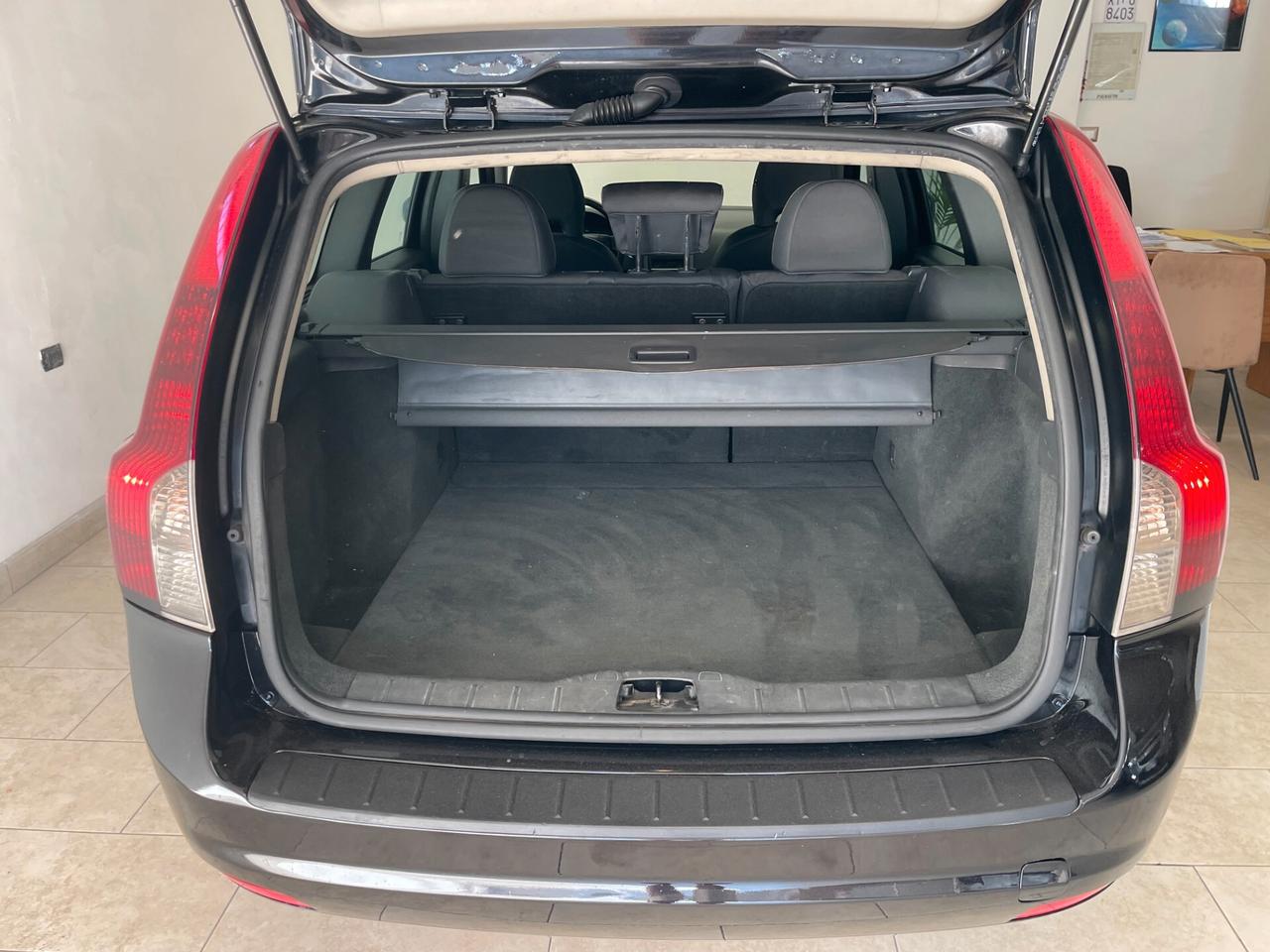 Volvo V50 D SW 2.0 136 CV D Summum FULL TAGLIANDATA NEOPATENTATI