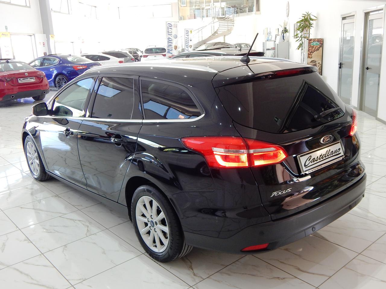 Ford Focus SW 1.5 TDCI Titanium S&S NAVI-PARK-KAMERA-LED