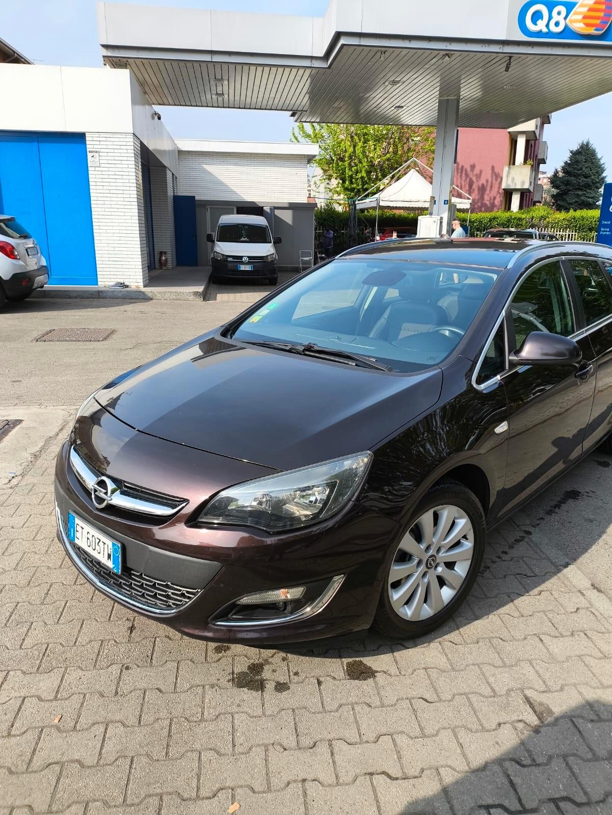 Opel Astra 1.7 CDTI 110CV Sports Tourer Cosmo
