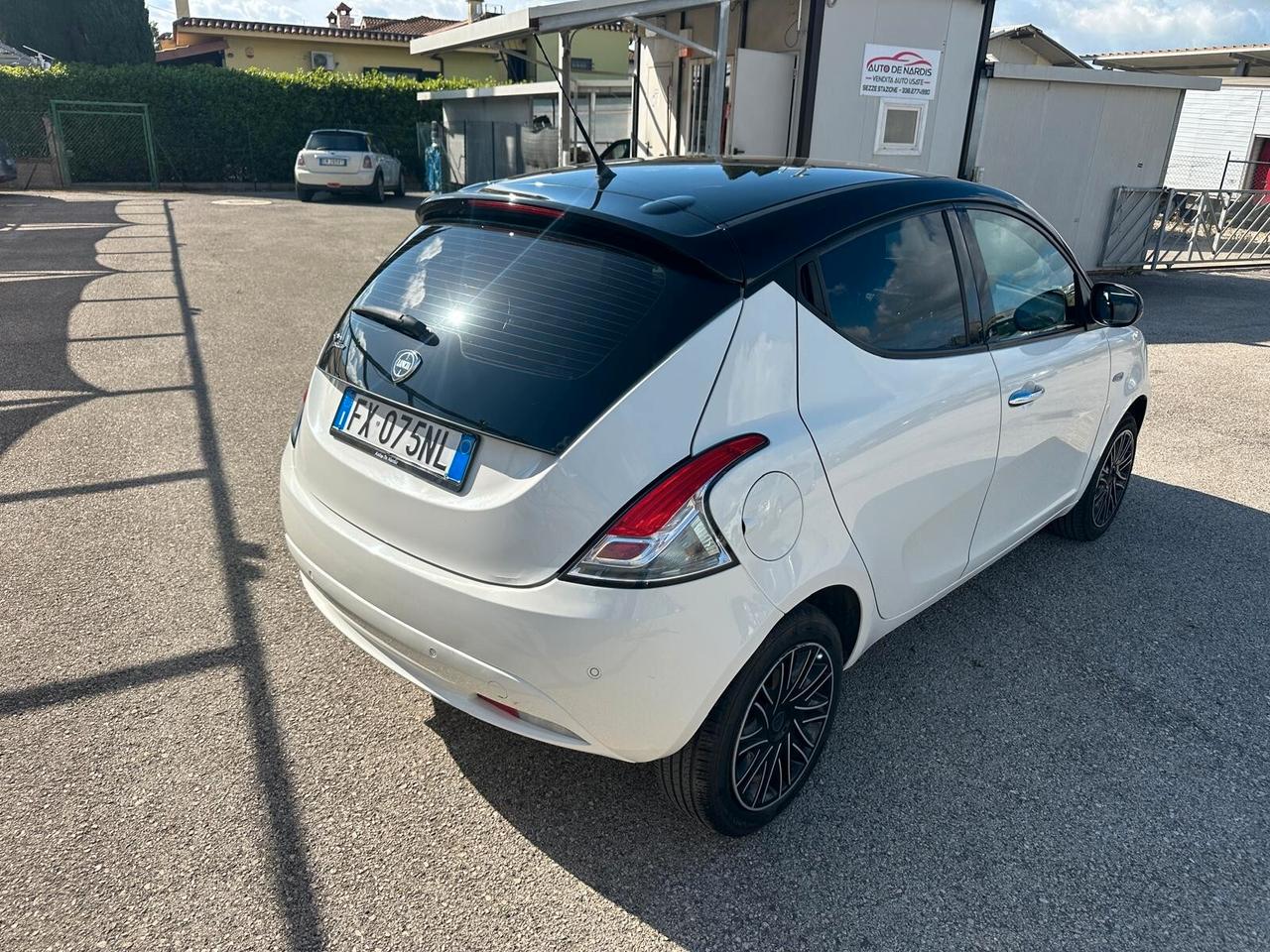 Lancia New Ypsilon 1.2 Benzina