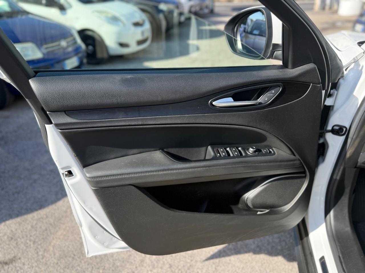 Alfa Romeo Stelvio 2.2 Turbodiesel 190 CV AT8 Q4 Executive