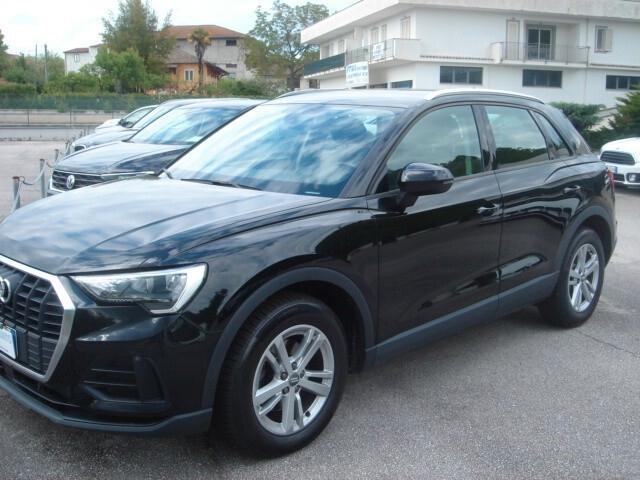 Audi Q3 2.0 TDI 150 CV S-tronic Business