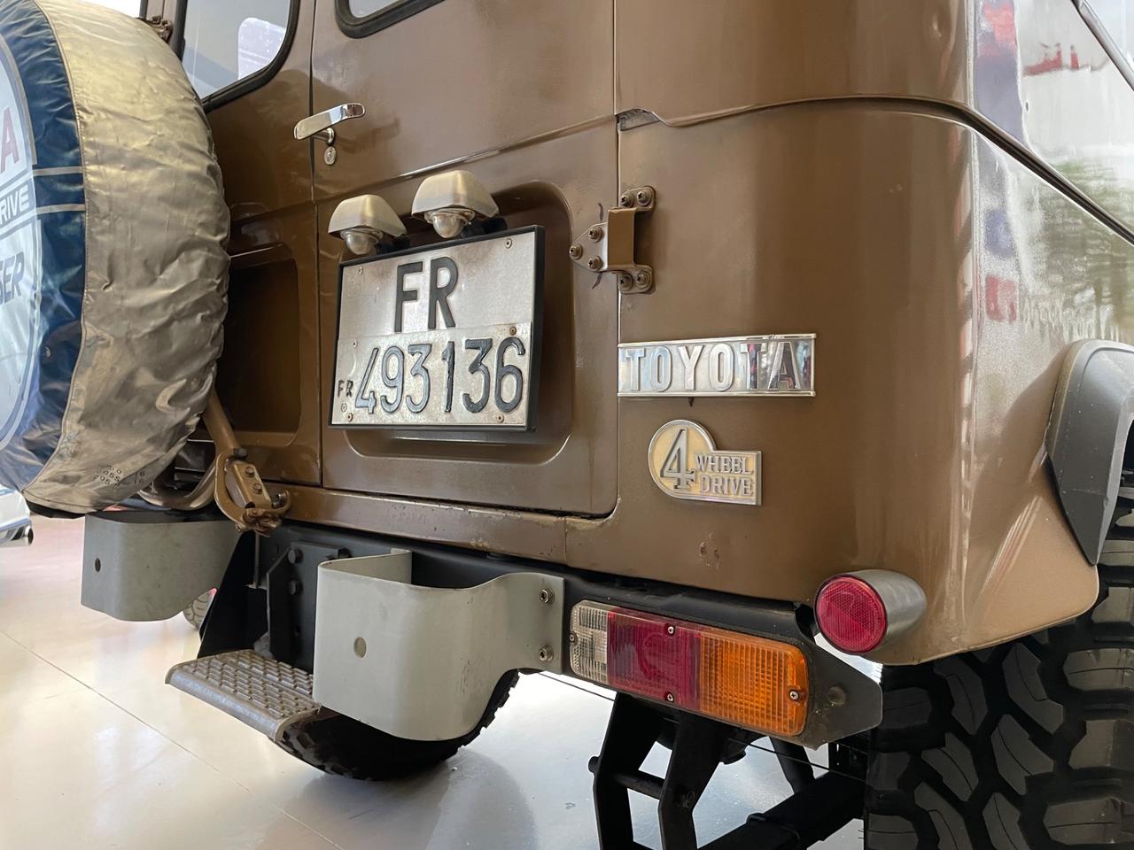 Toyota Land Cruiser BJ 42 3400 diesel 9o cv