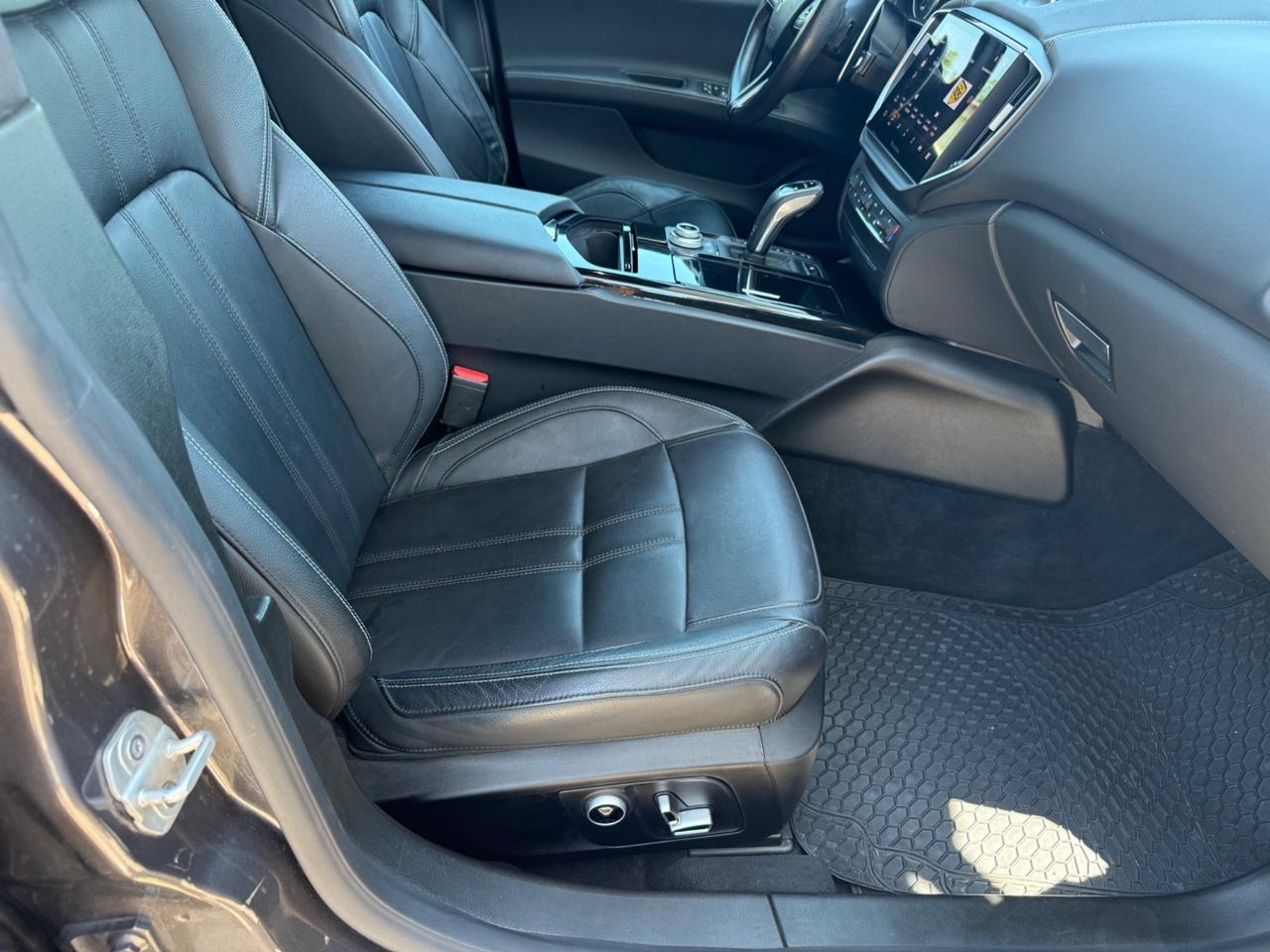 Maserati Ghibli L4 330 CV MHEV Gransport