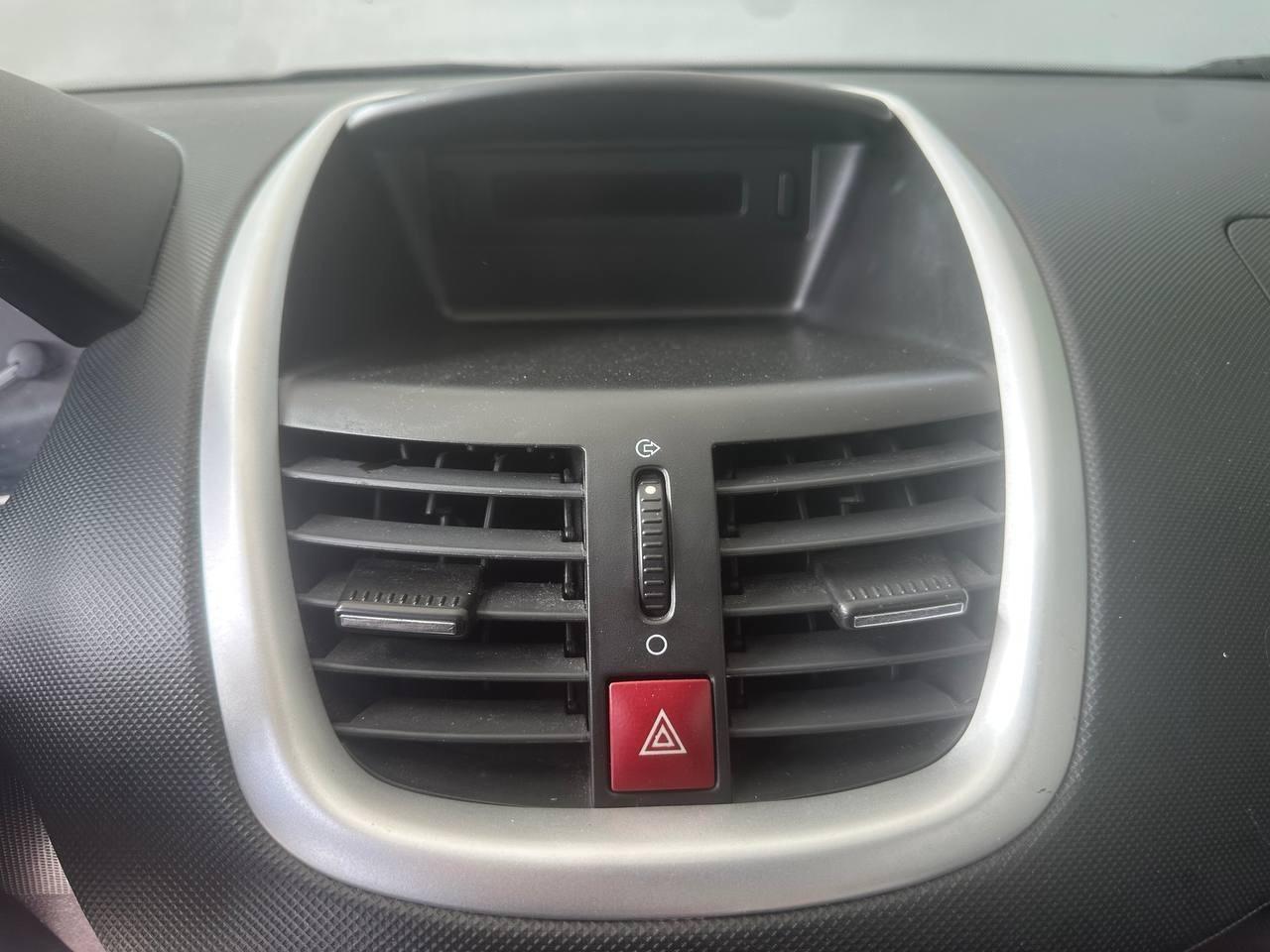Peugeot 206 - 1.1 | 60 CV - Distribuzione Eseguita