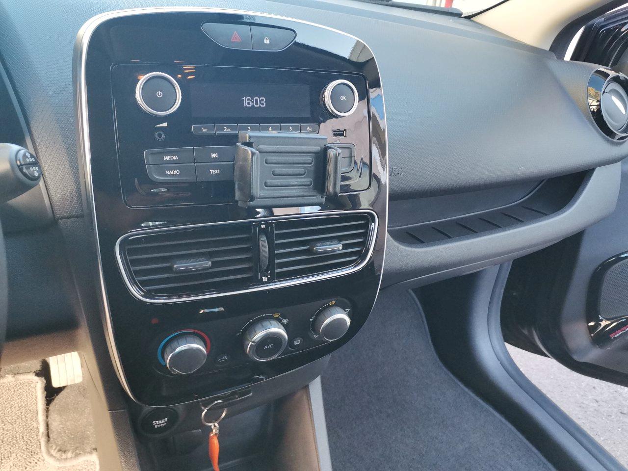 Renault Clio 5 Porte Clio 5p 1.2 Life (wave) 75cv E6