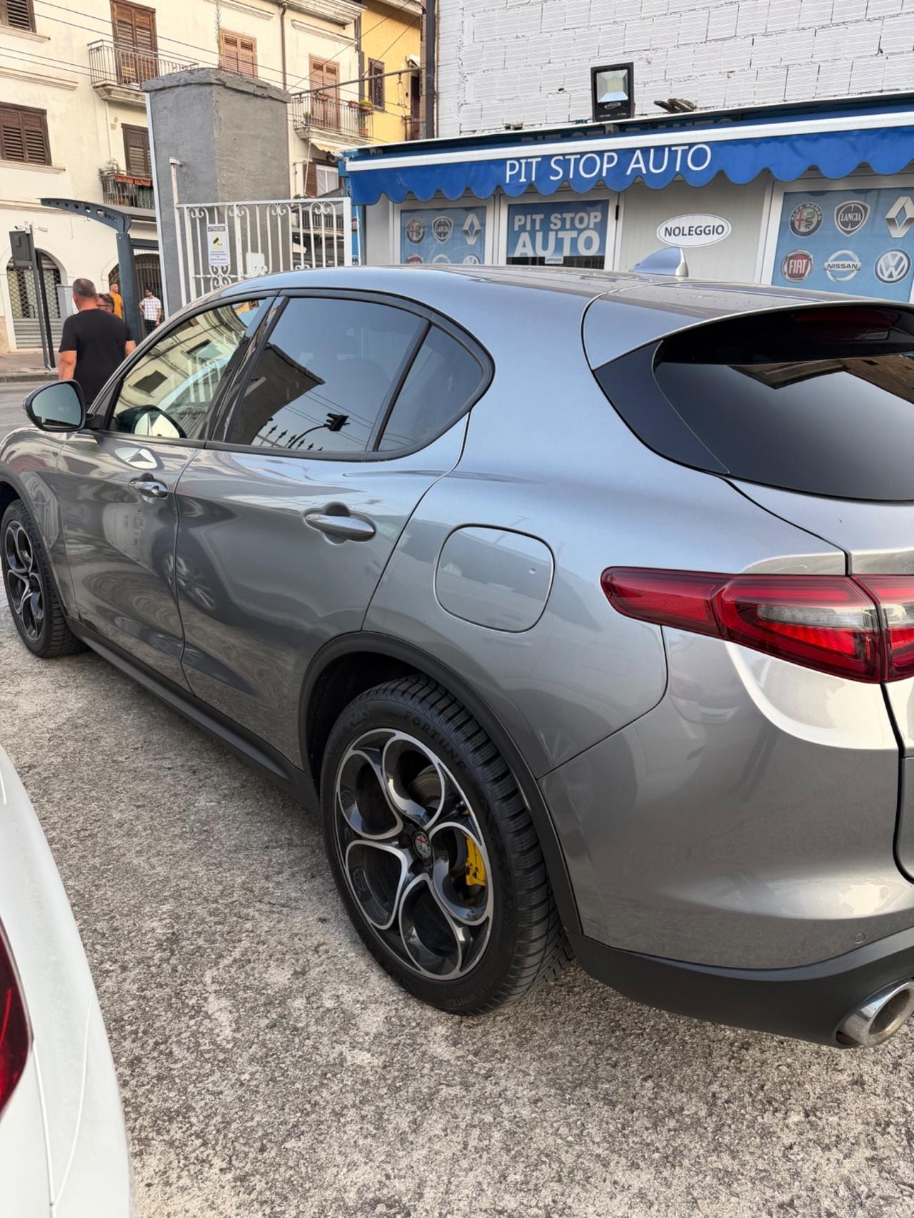 Alfa Romeo Stelvio 2.2 Turbodiesel 190 CV AT8 Q4 Business