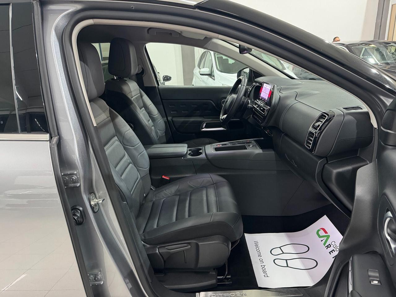 C5 Aircross 1.5HDi 130 EAT8 Shine Pack CERHIO 19 BLACK!!!