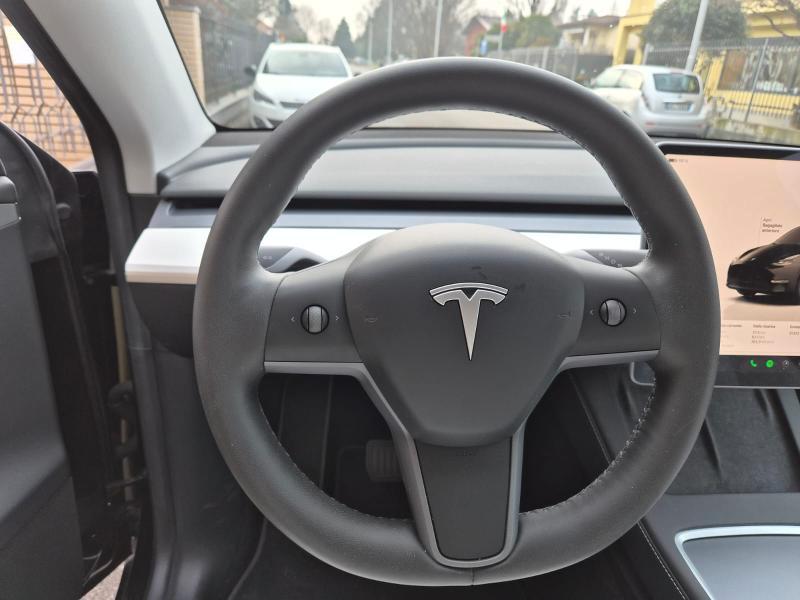 Tesla Model Y Long Range Dual Motor awd