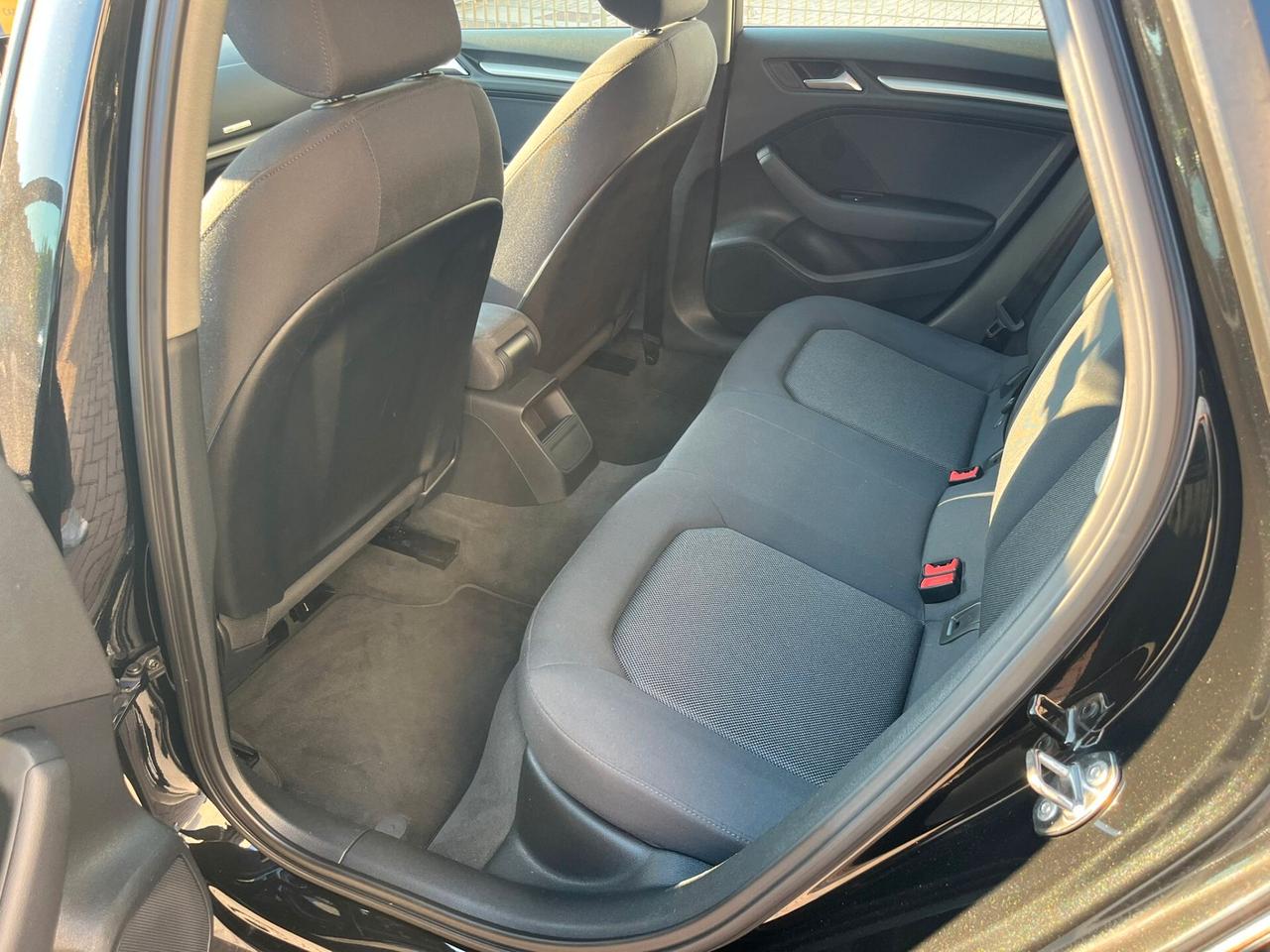 Audi A3 SPB 1.6 TDI 116 CV S tronic Sport
