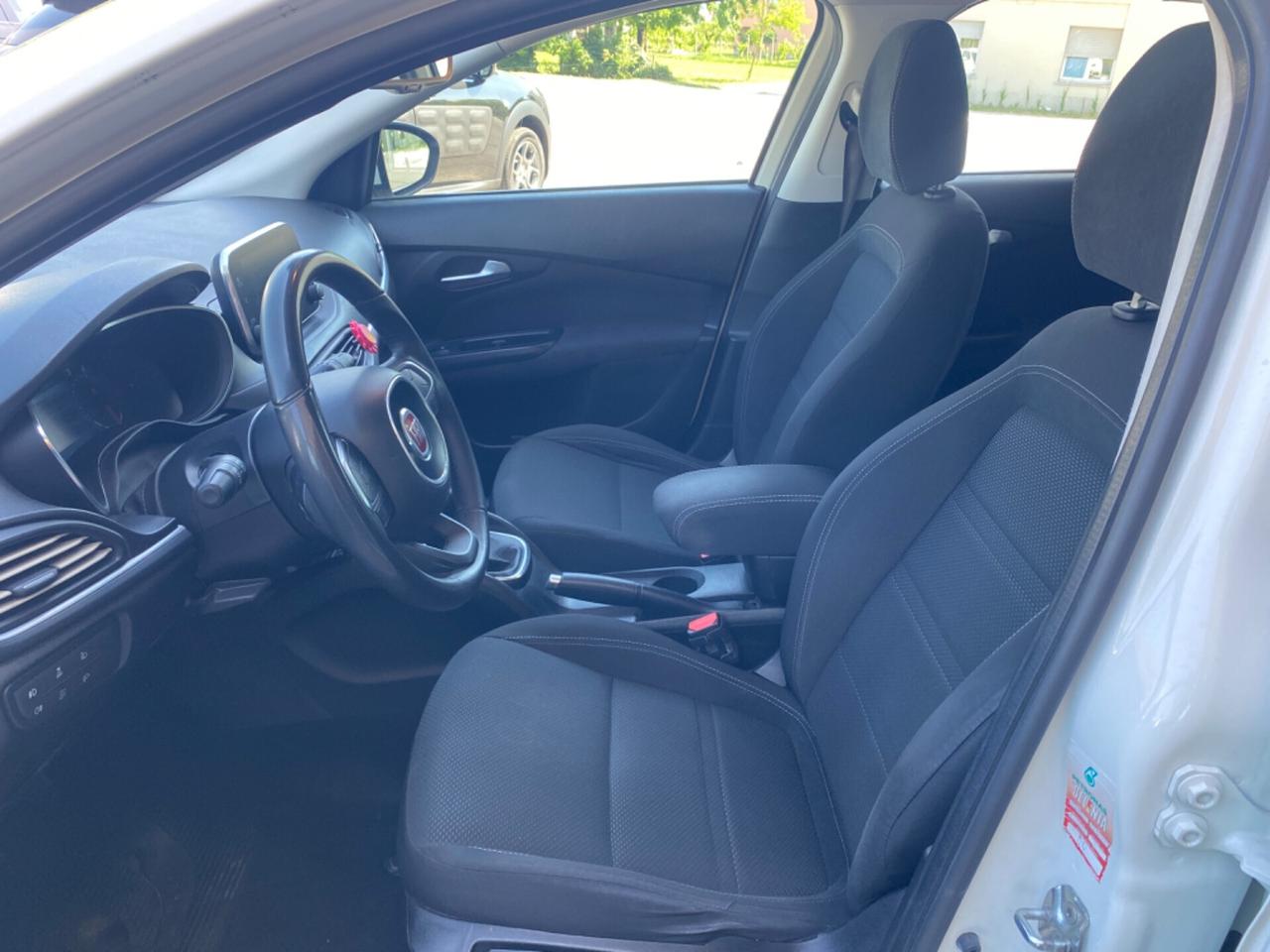 Fiat Tipo 1.6 Mjt S&S SW Lounge -2017