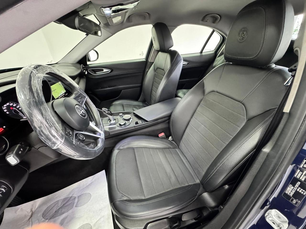 Alfa Romeo Giulia 2.2 Business Sport edition-180cv -AUTOM-GARANTITA-2018