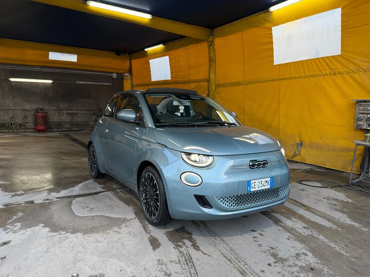 Fiat 500 500e Cabrio 42 kWh Icon