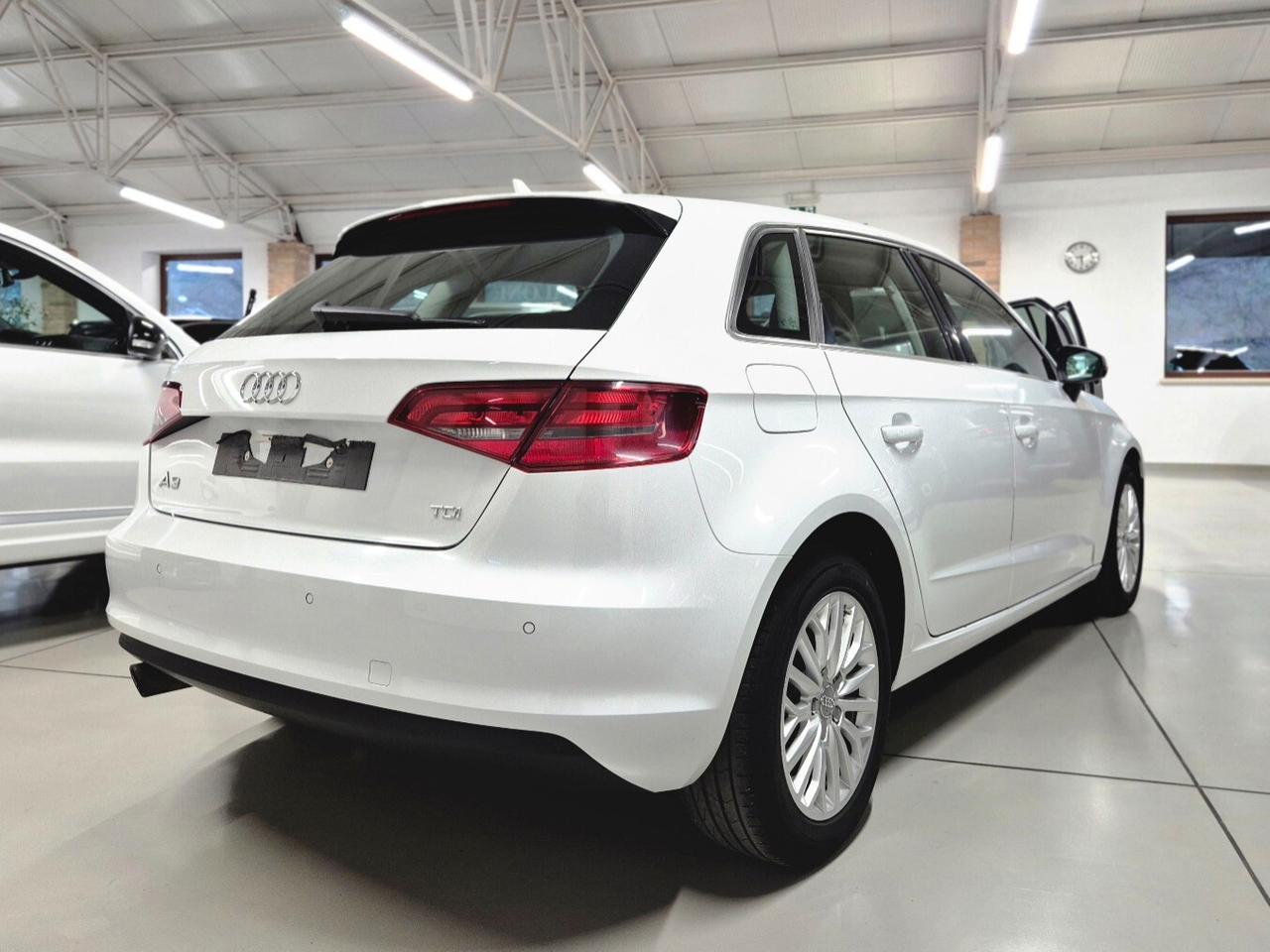 Audi A3 SPB 1.6 TDI clean diesel Ambiente