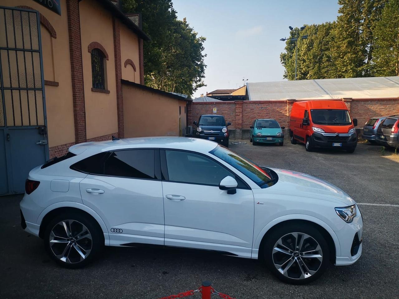 Audi Q3 40 TFSI quattro S tronic S line edition