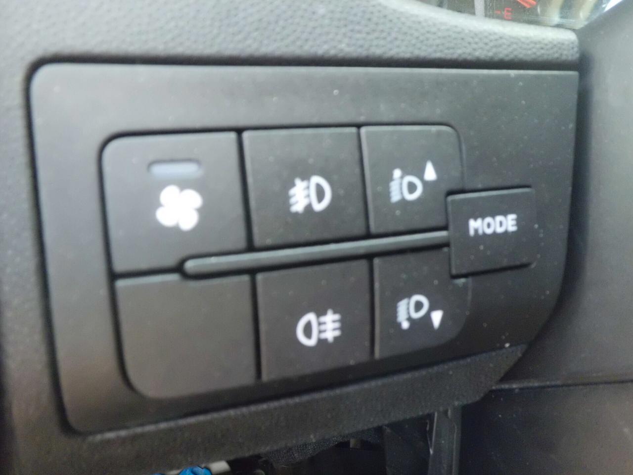 Peugeot Boxer 330 2.2 HDi/130CV FAP PC-TN Combi Premium-9 POSTI/POLTRONE SINGOLE CLIMA POSTERIORE