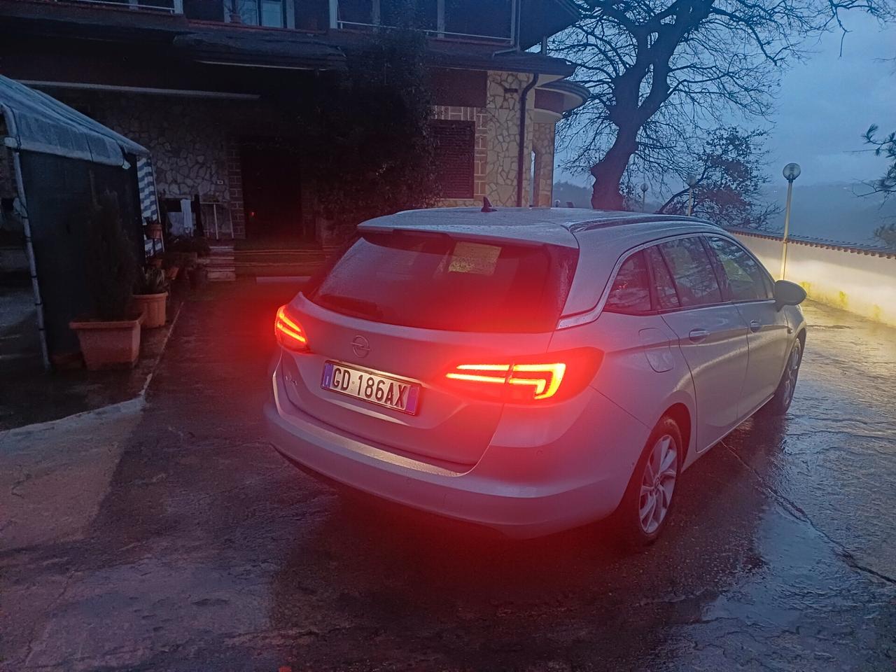 Opel Astra 1.5 CDTI 105 CV S&S Sports Tourer Business Elegance