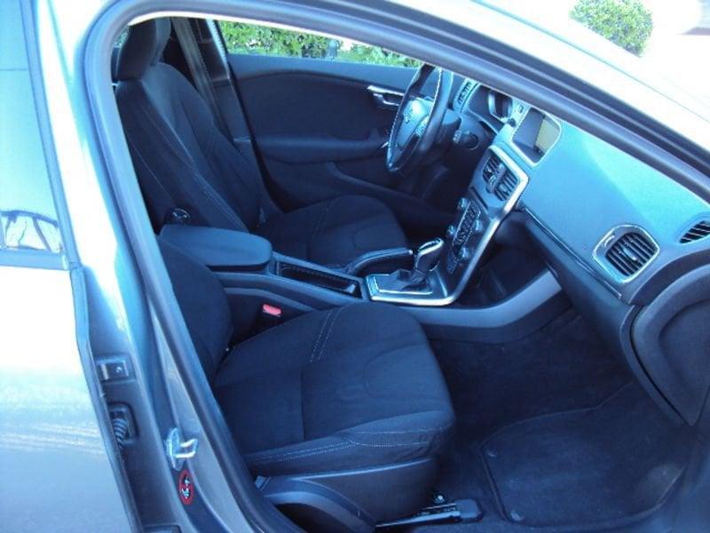 Volvo V40 V40 D2 Powershift Kinetic